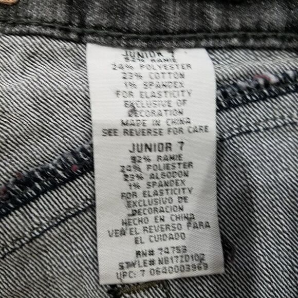 No Boundaries Slim Straight Leg Jeans - Picture 6 of 6